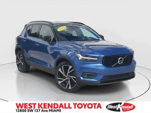 2021 Volvo XC40 T5 R-Design
