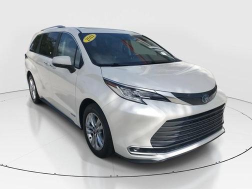 2021 Toyota Sienna Limited