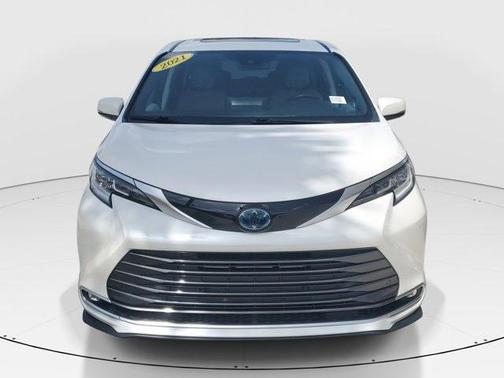 2021 Toyota Sienna Limited
