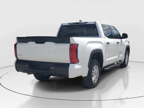 Ice 2024 Toyota Tundra SR5