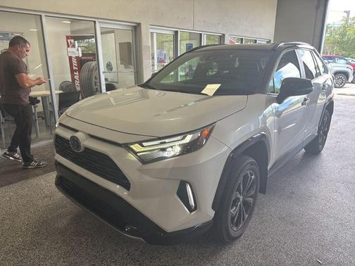 2024 Toyota RAV4 Hybrid XSE