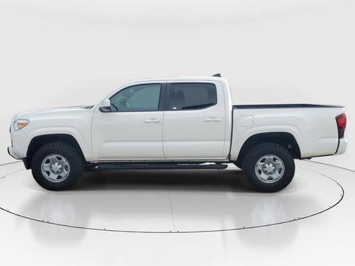 White 2022 Toyota Tacoma SR