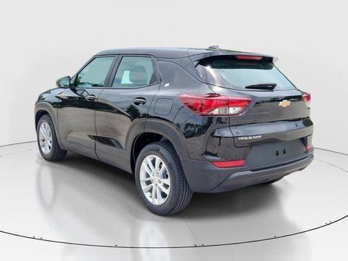 Mosaic Black Metallic 2025 Chevrolet Trailblazer LS