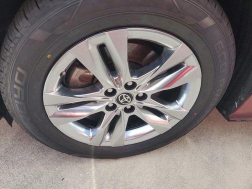 2023 Toyota Sienna Limited