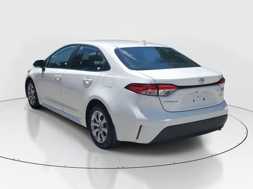 Wind Chill Pearl 2025 Toyota Corolla LE