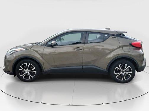 Bronze 2021 Toyota C-HR LE