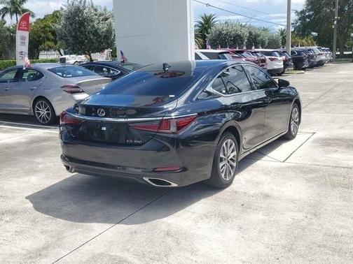 2023 Lexus ES 350 Base