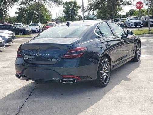 2025 Genesis G70 2.5T