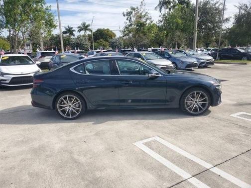 2025 Genesis G70 2.5T