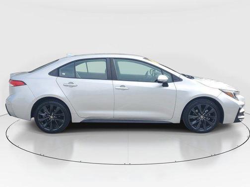 Classic Silver Metallic 2023 Toyota Corolla SE