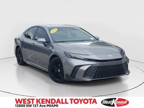 Metal 2026 Toyota Camry SE
