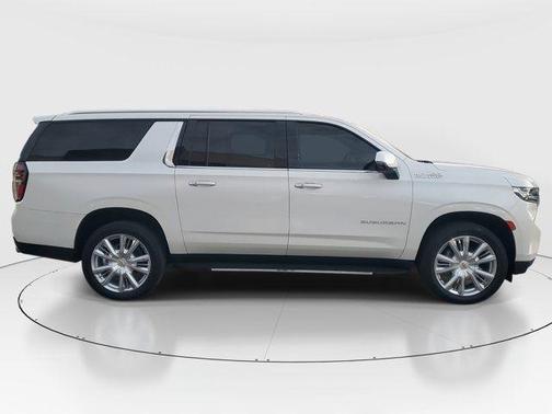 2023 Chevrolet Suburban High Country