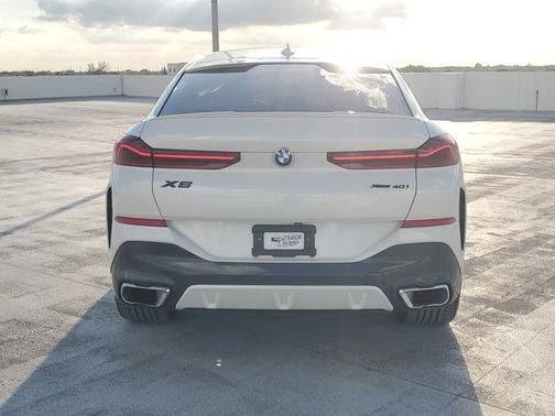 2023 BMW X6 xDrive40i