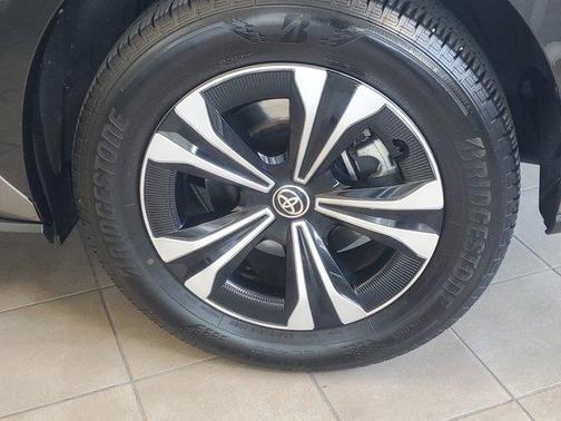 Metal 2024 Toyota bZ4X XLE