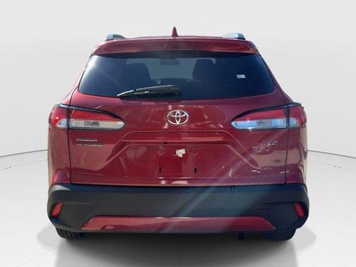 Barcelona Red Metallic 2022 Toyota Corolla Cross LE