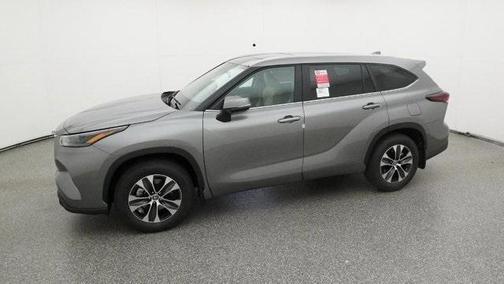 2025 Toyota Highlander XLE