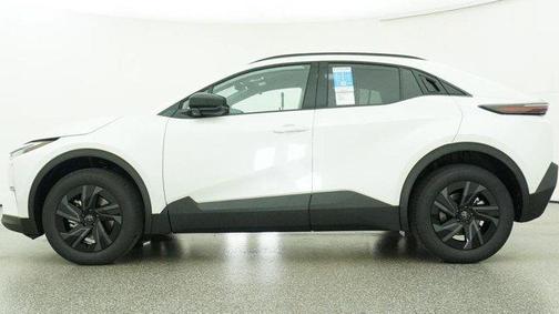 Pearl 2026 Toyota C-HR SE