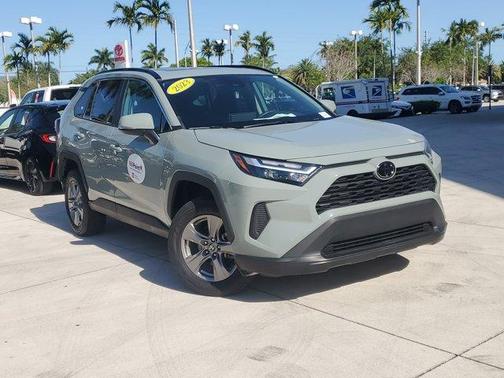 2023 Toyota RAV4 XLE