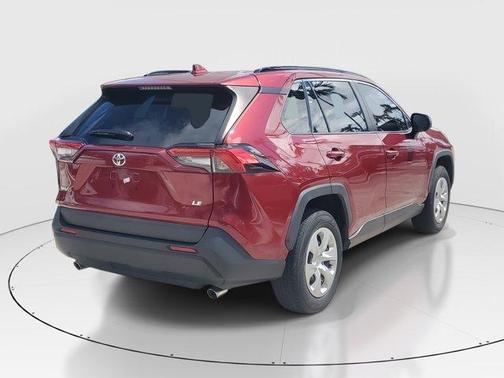 2021 Toyota RAV4 LE