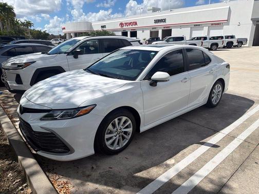 Wind Chill Pearl 2024 Toyota Camry LE