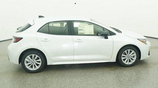 Pearl 2026 Toyota Corolla Hatchback SE