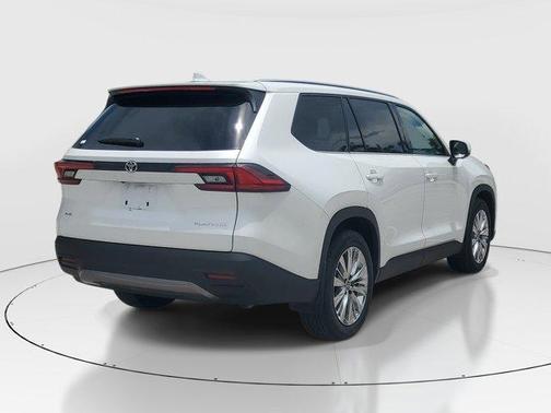 Pearl 2026 Toyota Grand Highlander