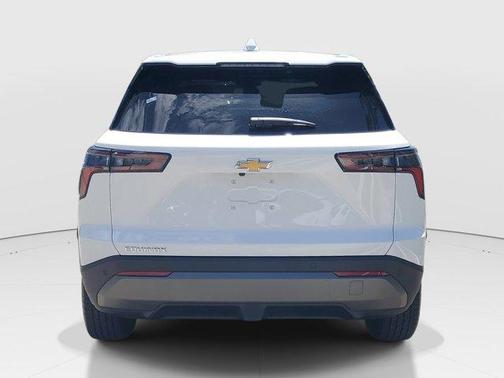 Summit White 2026 Chevrolet Equinox LT