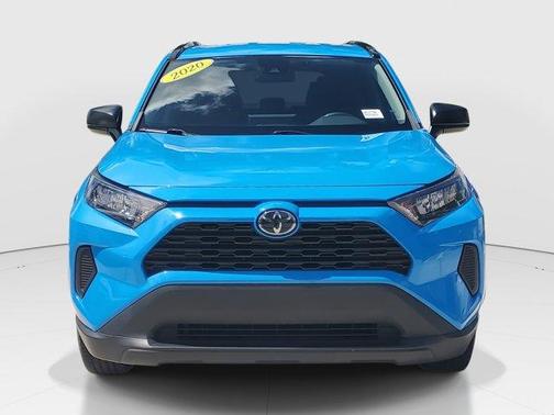 2020 Toyota RAV4 LE