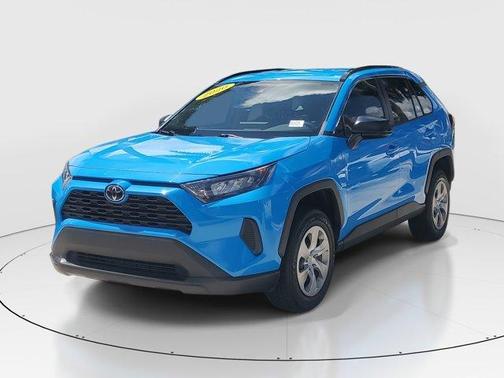 2020 Toyota RAV4 LE