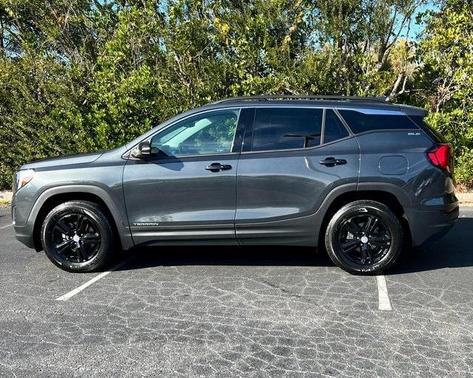 Photo 3 of 19 of 2018 GMC Terrain SLE