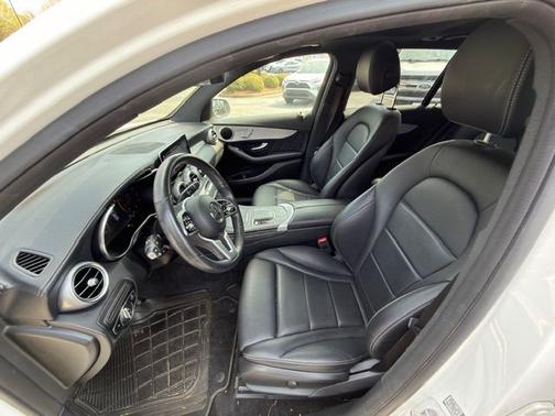Polar White 2022 Mercedes-Benz GLC 300 BASE 4MATIC
