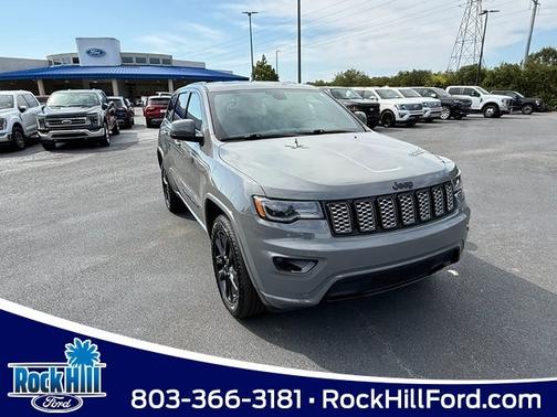 2022 Jeep Grand Cherokee LAREDO