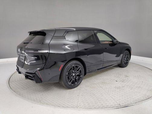 2026 BMW iX xDrive60