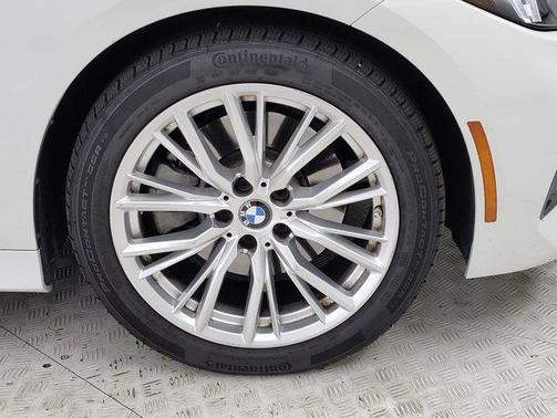 2024 BMW 330 i