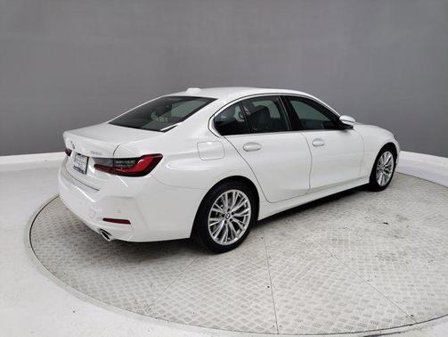 2024 BMW 330 i