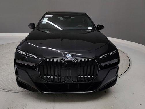 2025 BMW i7 xDrive60