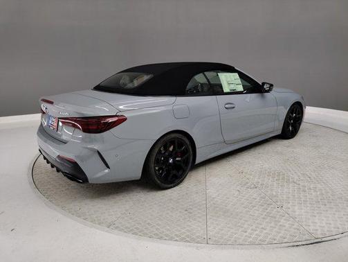2025 BMW M440 i