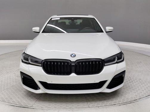 2023 BMW 540 i
