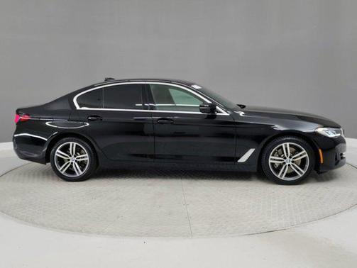 2023 BMW 530 i