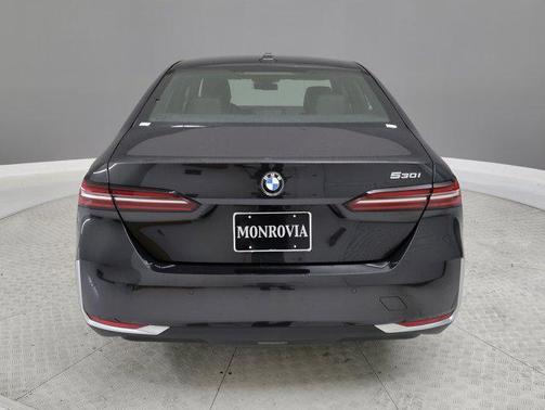 2024 BMW 530 i