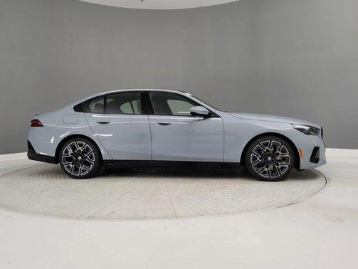 2026 BMW 530 530i