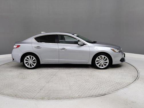 2017 Acura ILX AcuraWatch Plus Package