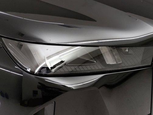 2026 BMW iX xDrive60