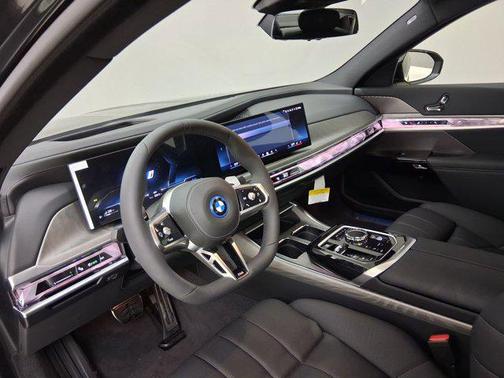 Black Sapphire Metallic 2026 BMW 750e i xDrive