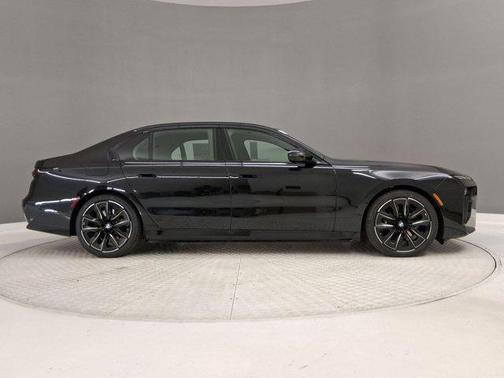 Black Sapphire Metallic 2026 BMW 750e i xDrive