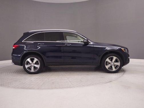 2016 Mercedes-Benz GLC 300 Base