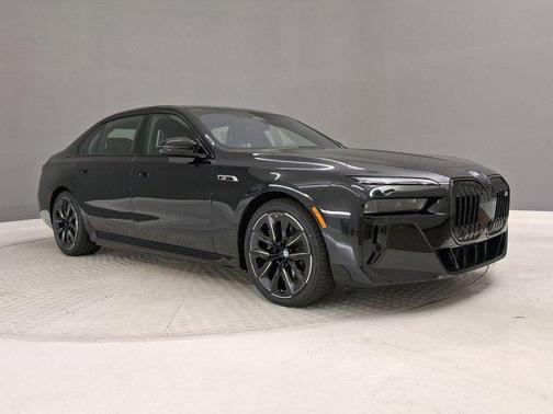 Black Sapphire Metallic 2026 BMW i7 M70