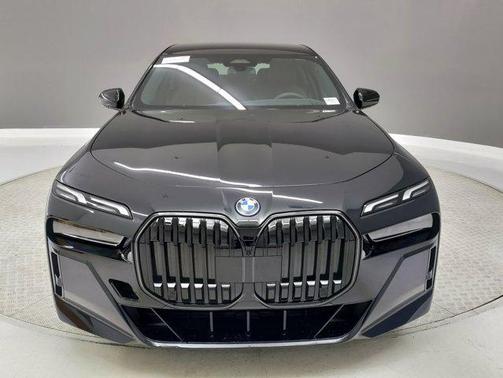 2025 BMW i7 xDrive60