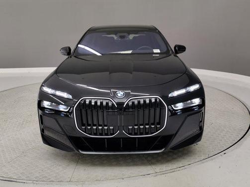 2025 BMW i7 xDrive60