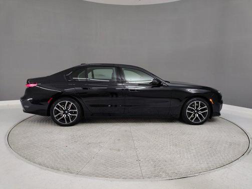 2025 BMW i7 xDrive60